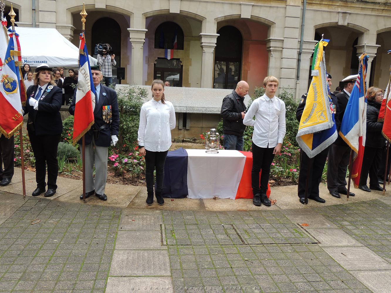 PHASE 1 ARRIVEE 2018 11 11 TOULON LA FLAMME DE LA PAIX (106).JPG -           